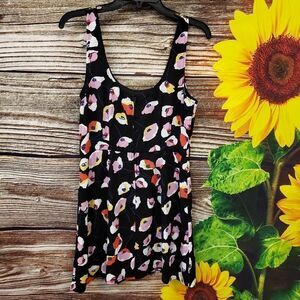 TRIXXI Clothing Company ⚫/floral dress preo-owned